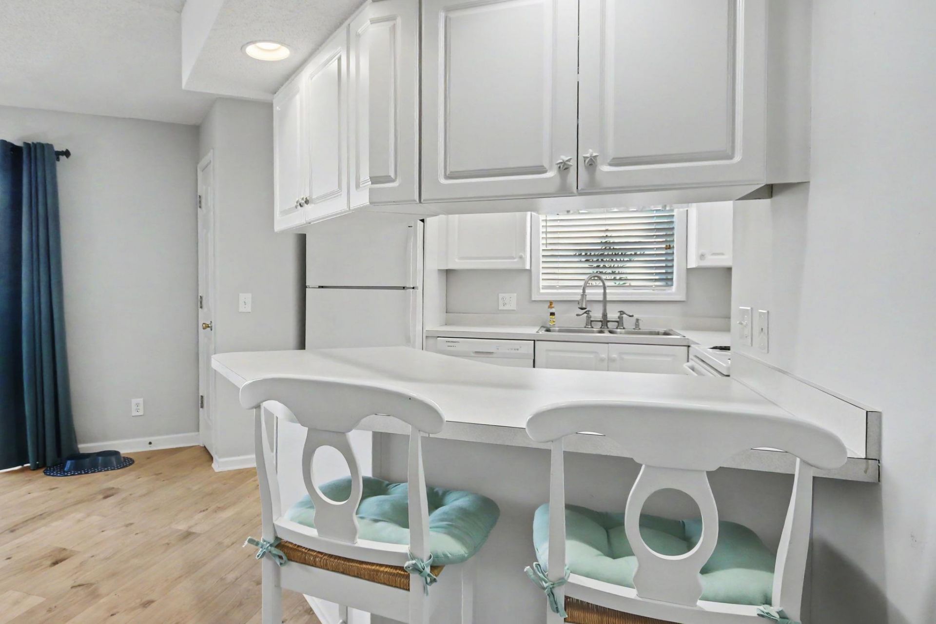 301 Shore Haven Dr. Photo 12