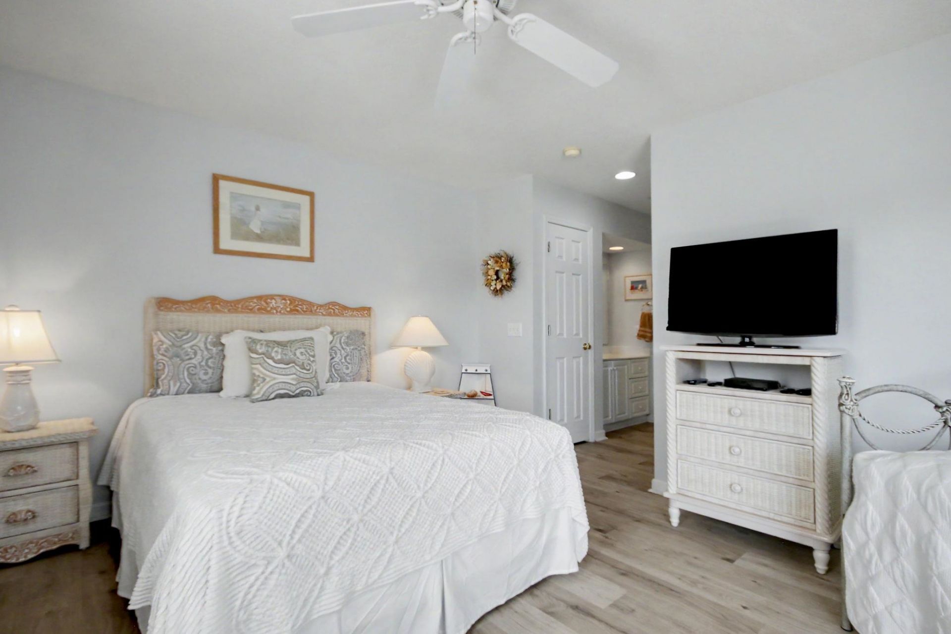 301 Shore Haven Dr. Photo 24