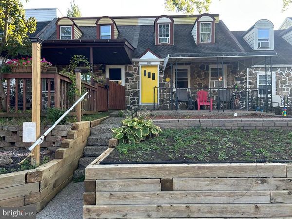 898 WOODLAWN AVENUE, PHOENIXVILLE, PA 19460