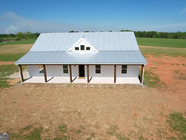 825 New Town Church Rd, Carlton, GA 30627