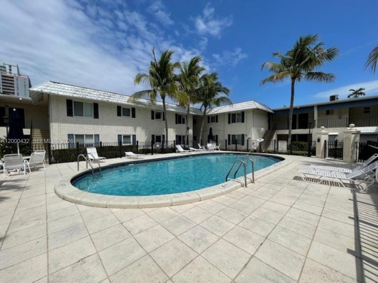 8601 SW 68th Ct, Unit 4, Pinecrest, FL 33156 Photo