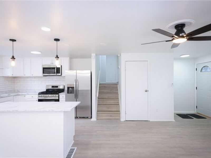 3539 Dunstan Drive NW, Warren, OH 44485 Photo 6