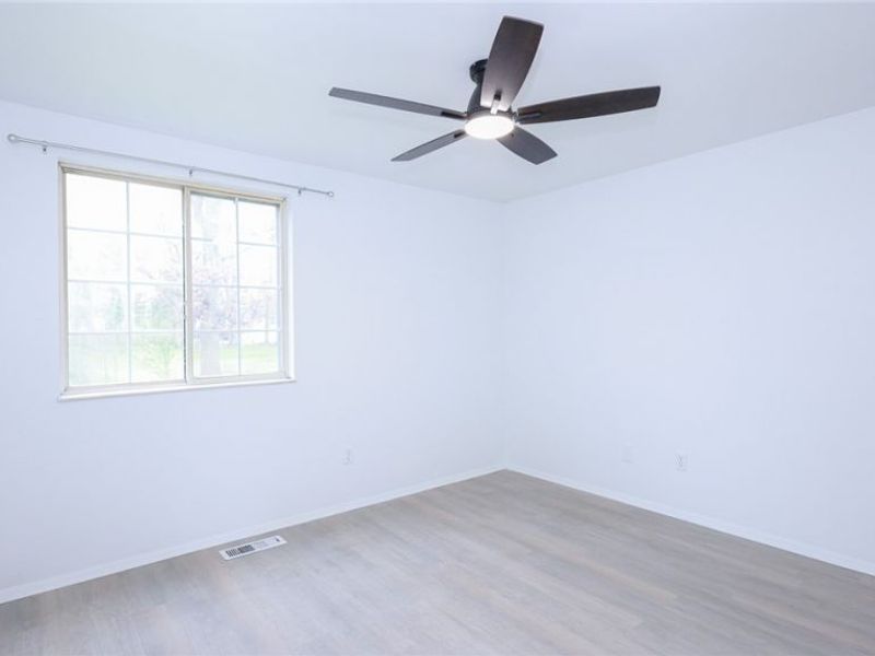 3539 Dunstan Drive NW, Warren, OH 44485 Photo 9