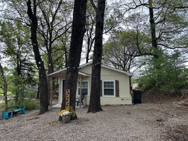 453629 Creek Avenue , Afton, OK 74331