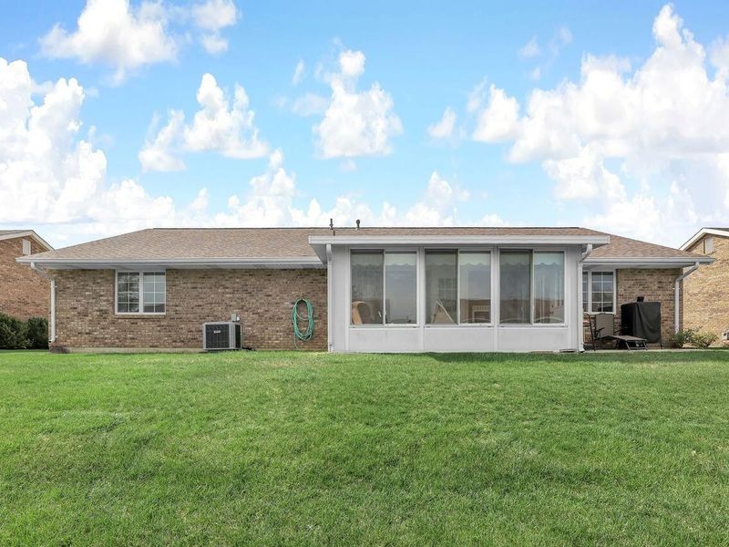 384 Bishop Drive, London, OH 43140 Photo 23