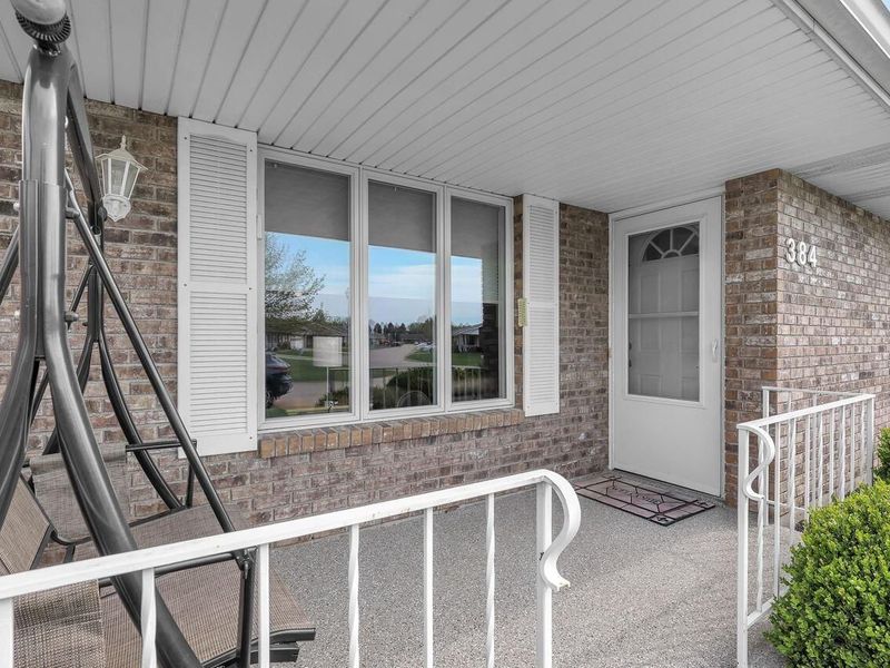 384 Bishop Drive, London, OH 43140 Photo 4