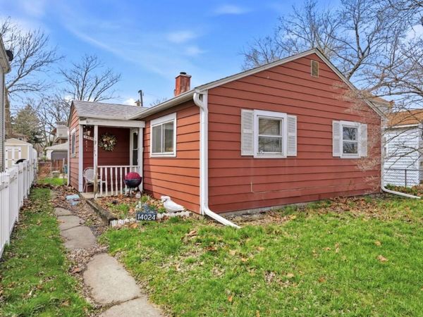 14024 S Manistee Avenue , Burnham, IL 60633