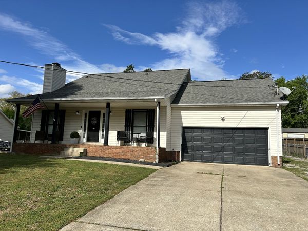 3365 Clearwater Dr, Clarksville, TN 37042