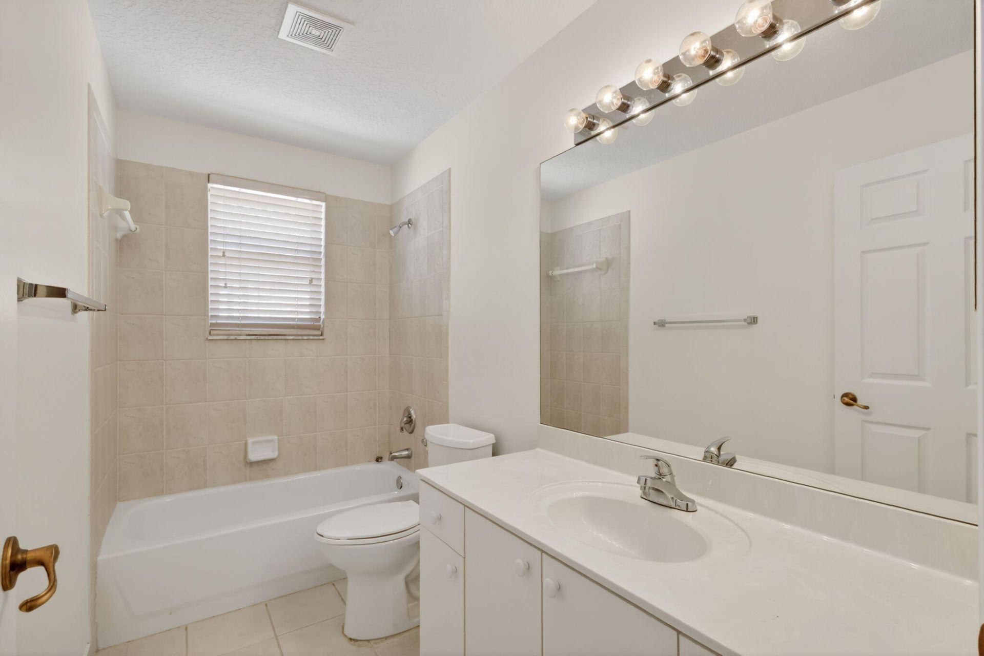 1021 SE Westminster Place, Stuart, FL 34997 Photo