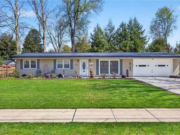 7439 Rockingham Road, Mentor, OH 44060