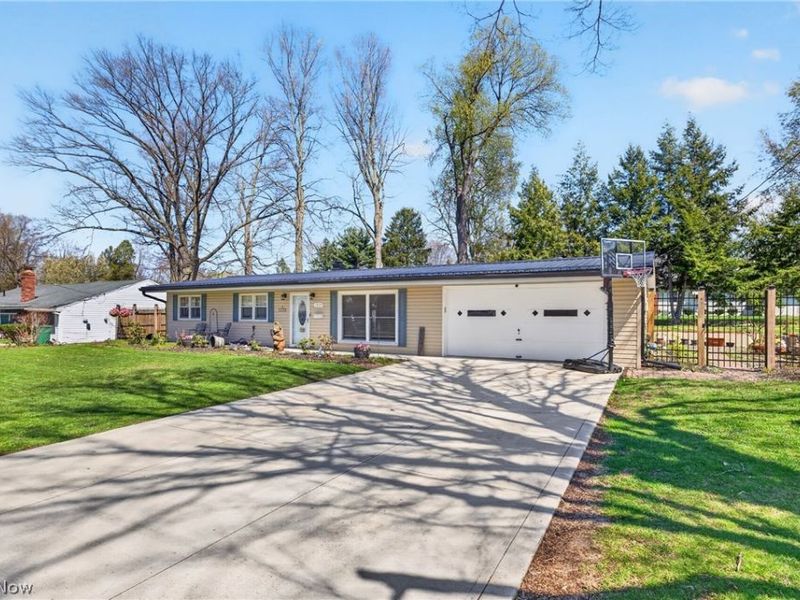 7439 Rockingham Road, Mentor, OH 44060 Photo 7