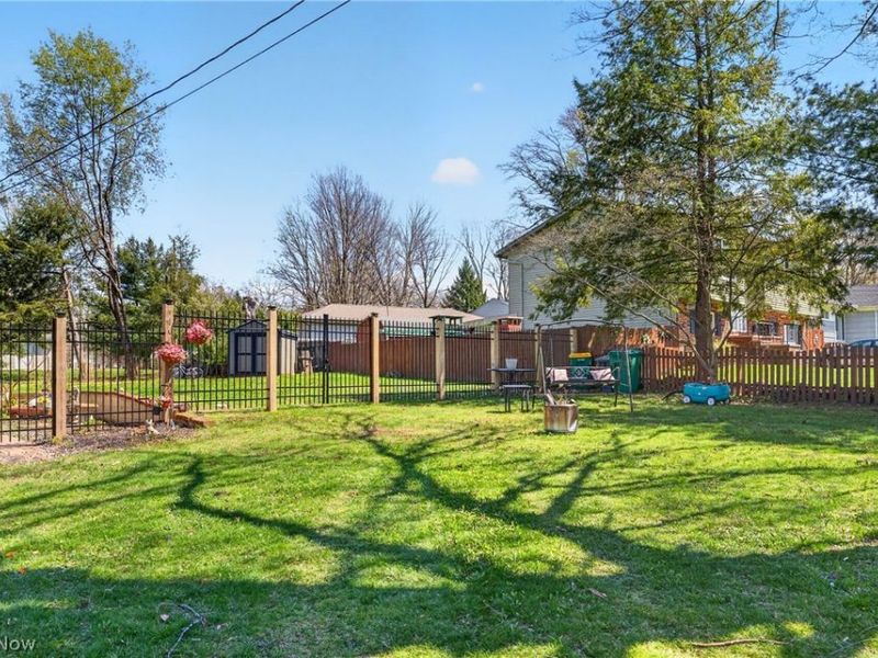 7439 Rockingham Road, Mentor, OH 44060 Photo 8