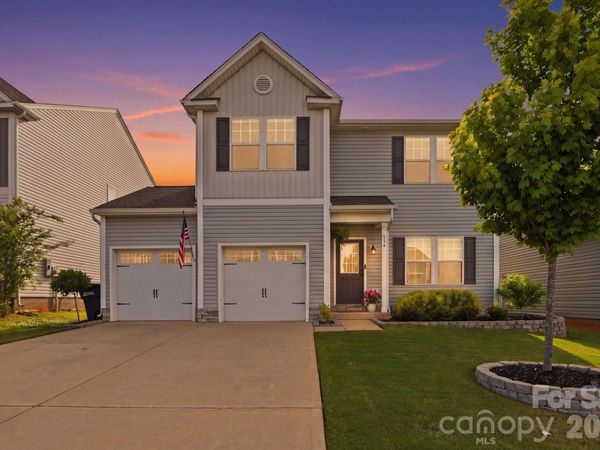 134 Fairfield Drive, Troutman, NC 28166