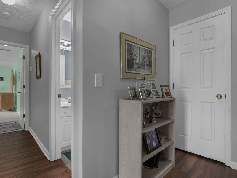 384 Bishop Drive, London, OH 43140 Photo 16