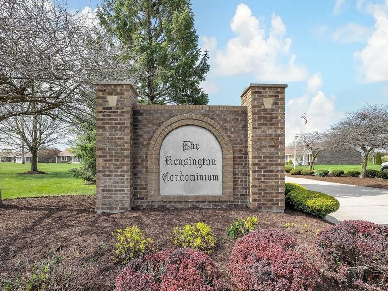 384 Bishop Drive, London, OH 43140 Photo 2