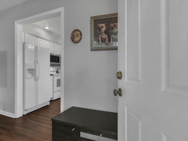 384 Bishop Drive, London, OH 43140 Photo 5