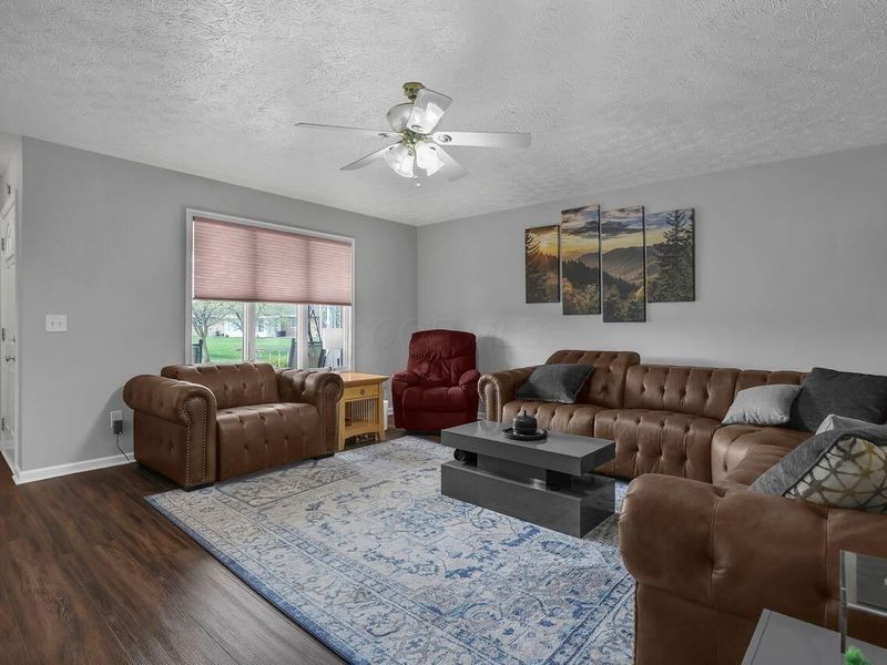 384 Bishop Drive, London, OH 43140 Photo 7