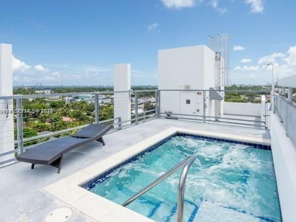 8101 Biscayne Blvd , Unit R-414, Miami, FL 33138