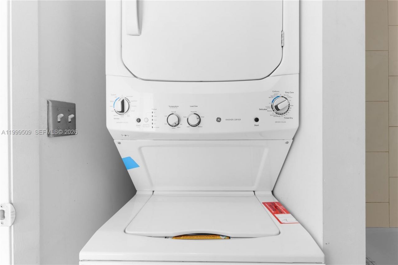 8101 Biscayne Blvd, Unit R-414, Miami, FL 33138 Photo