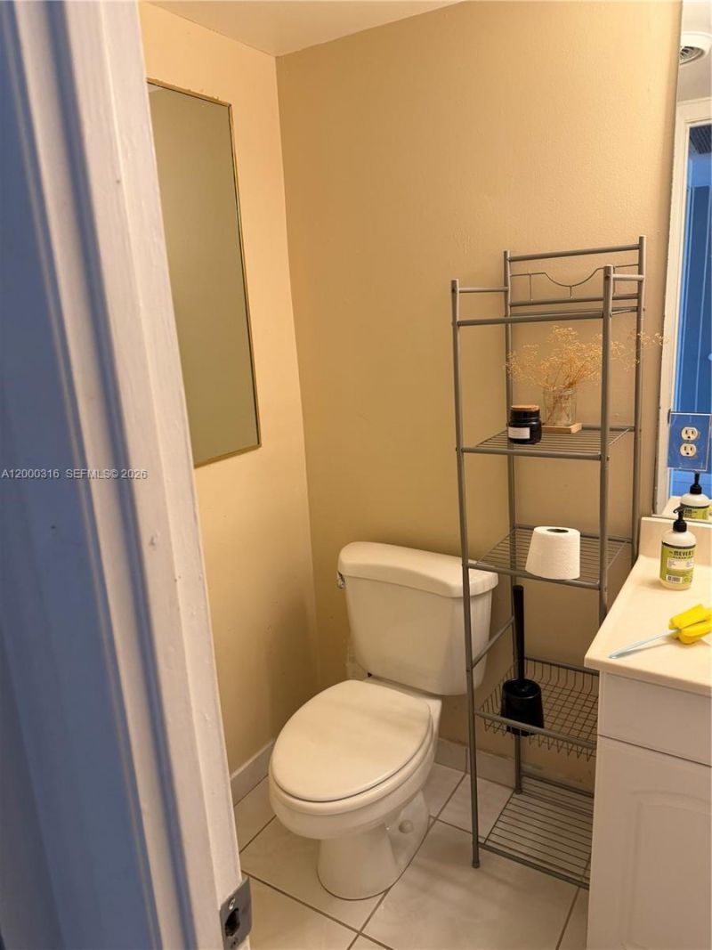 401 Golden Isles Dr, Unit 801, Hallandale Beach, FL 33009 Photo