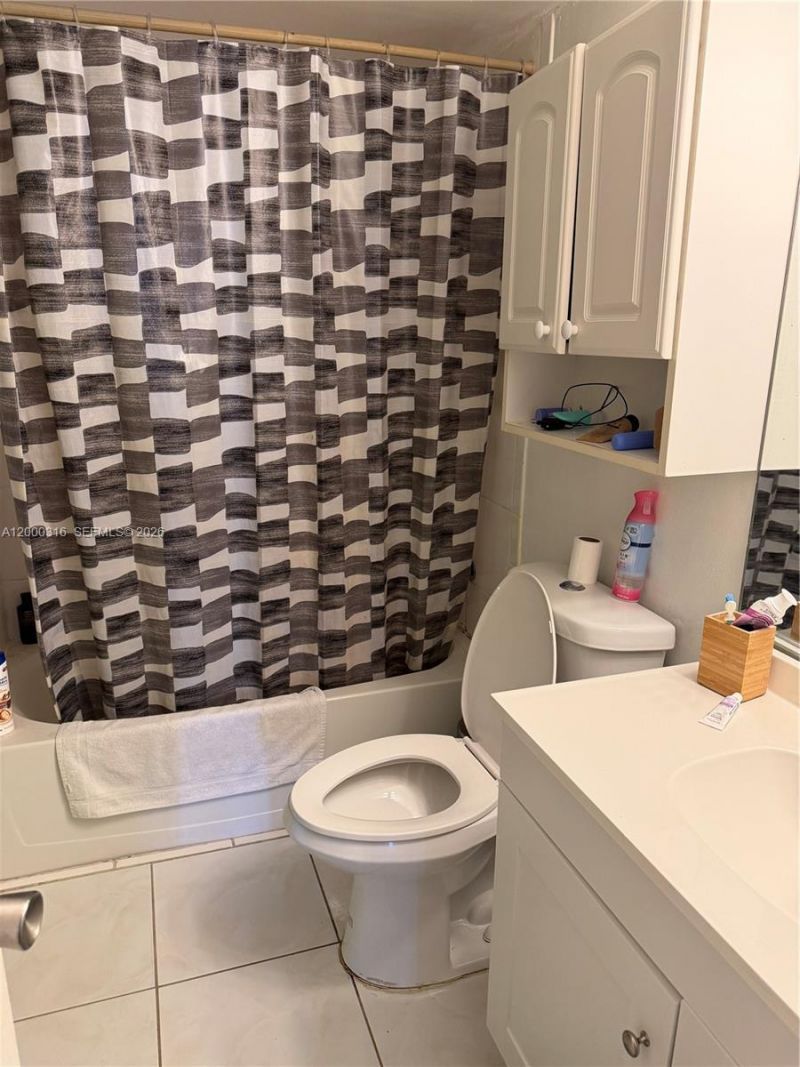 401 Golden Isles Dr, Unit 801, Hallandale Beach, FL 33009 Photo