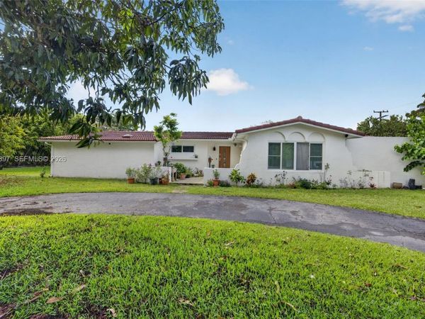 7690 SW 128th St, Pinecrest, FL 33156