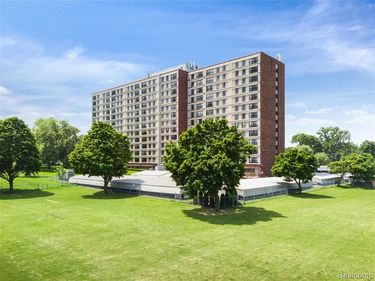 21800 Morley Avenue, Dearborn, MI 48124