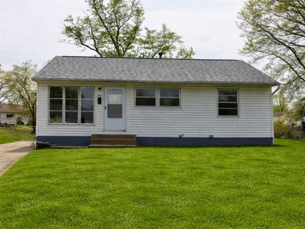 302 Banff Circle, St Louis, MO 63137