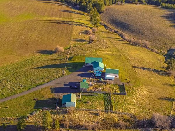 5404 Freeman Creek Rd, Lenore, ID 83541