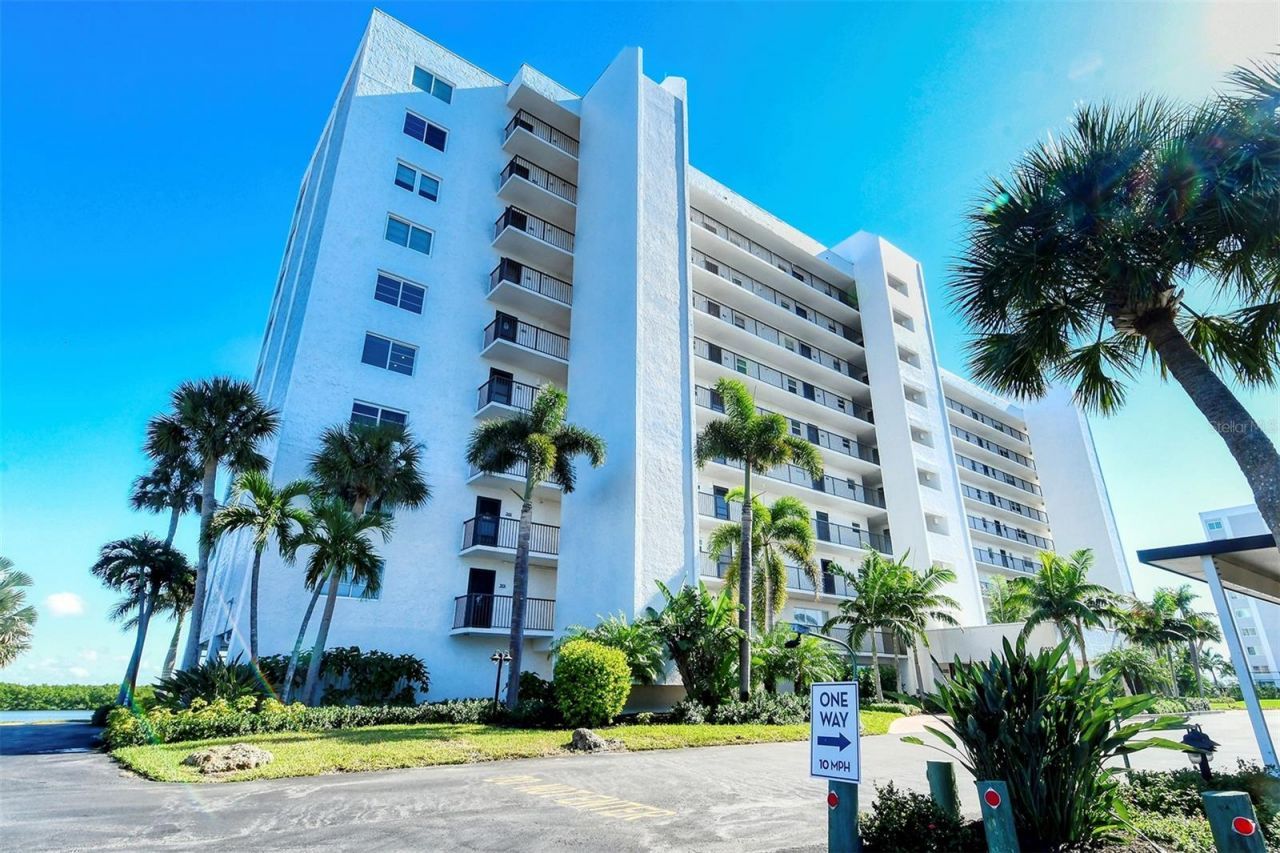 9393 Midnight Pass Road, Unit P4, Sarasota, FL 34242 Photo