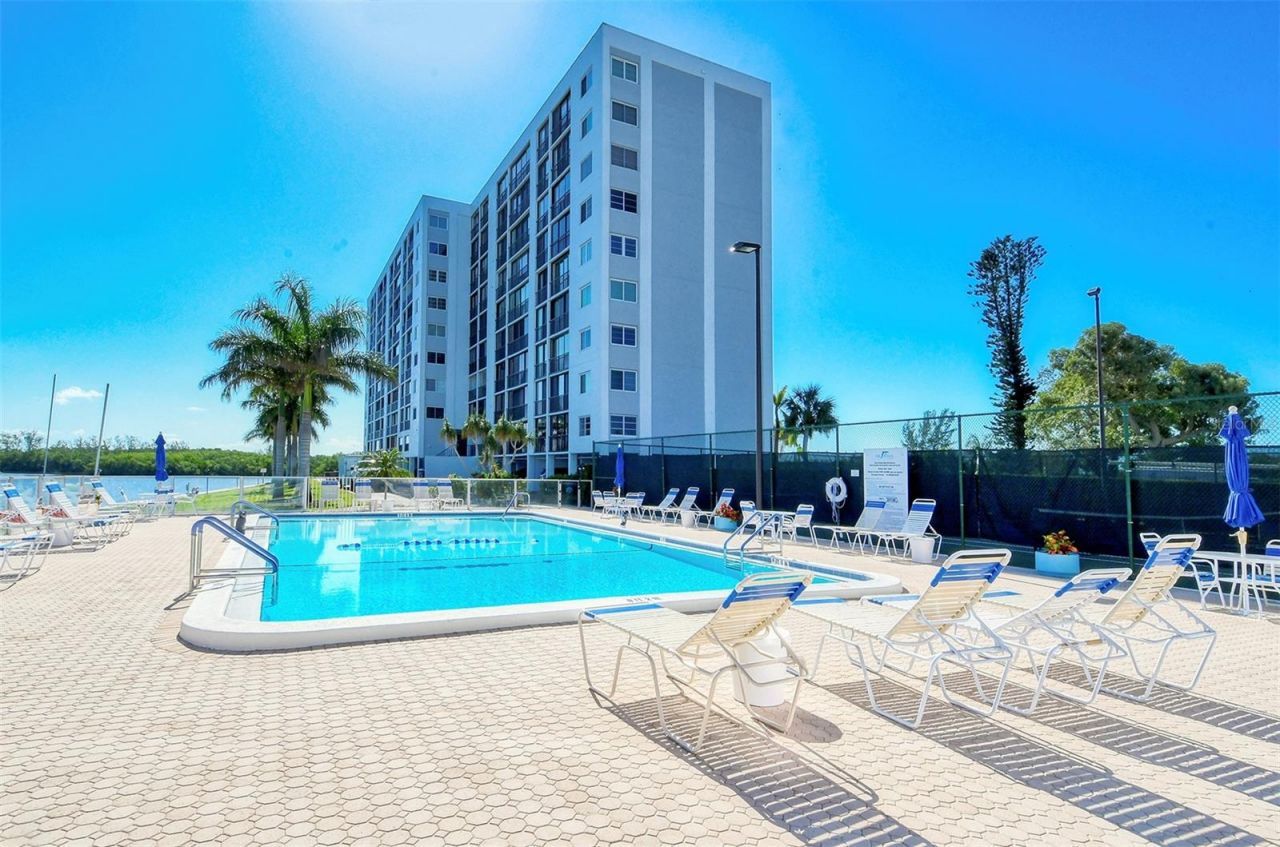 9393 Midnight Pass Road, Unit P4, Sarasota, FL 34242 Photo