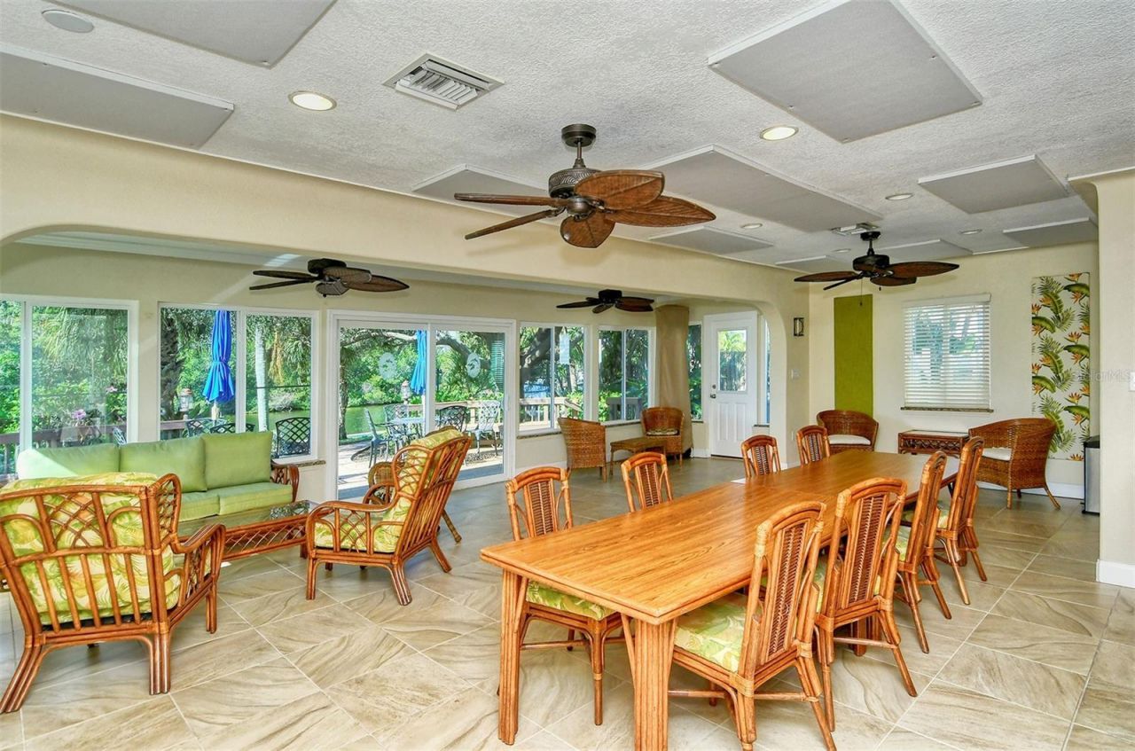 9393 Midnight Pass Road, Unit P4, Sarasota, FL 34242 Photo