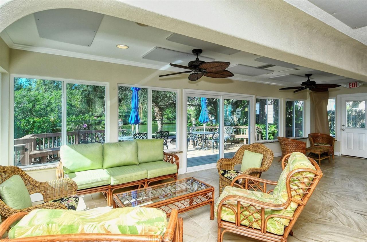 9393 Midnight Pass Road, Unit P4, Sarasota, FL 34242 Photo