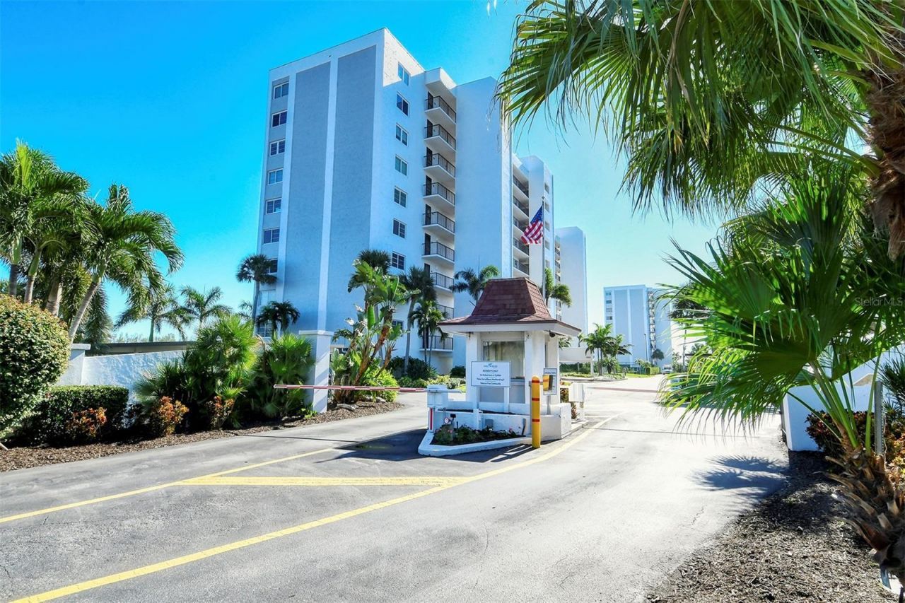 9393 Midnight Pass Road, Unit P4, Sarasota, FL 34242 Photo
