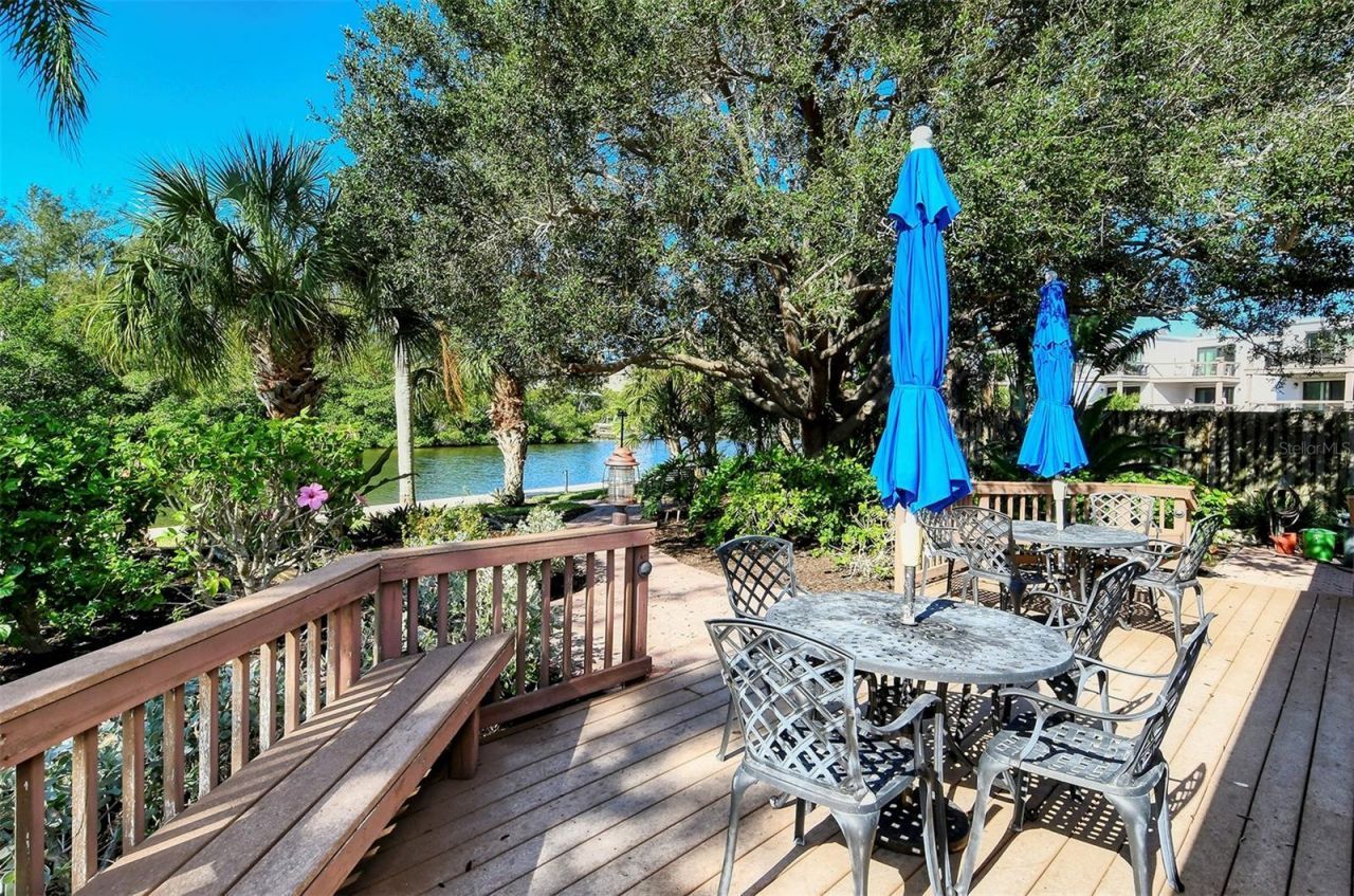 9393 Midnight Pass Road, Unit P4, Sarasota, FL 34242 Photo