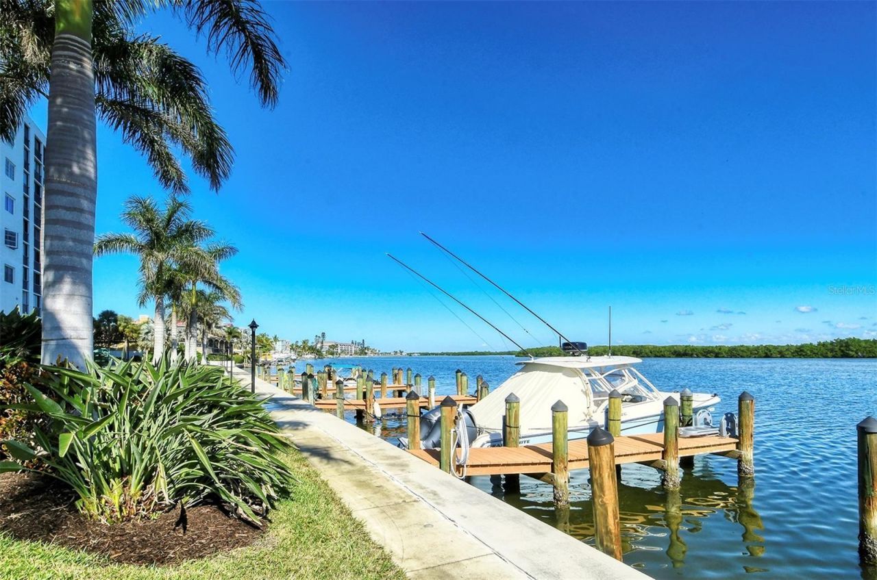 9393 Midnight Pass Road, Unit P4, Sarasota, FL 34242 Photo