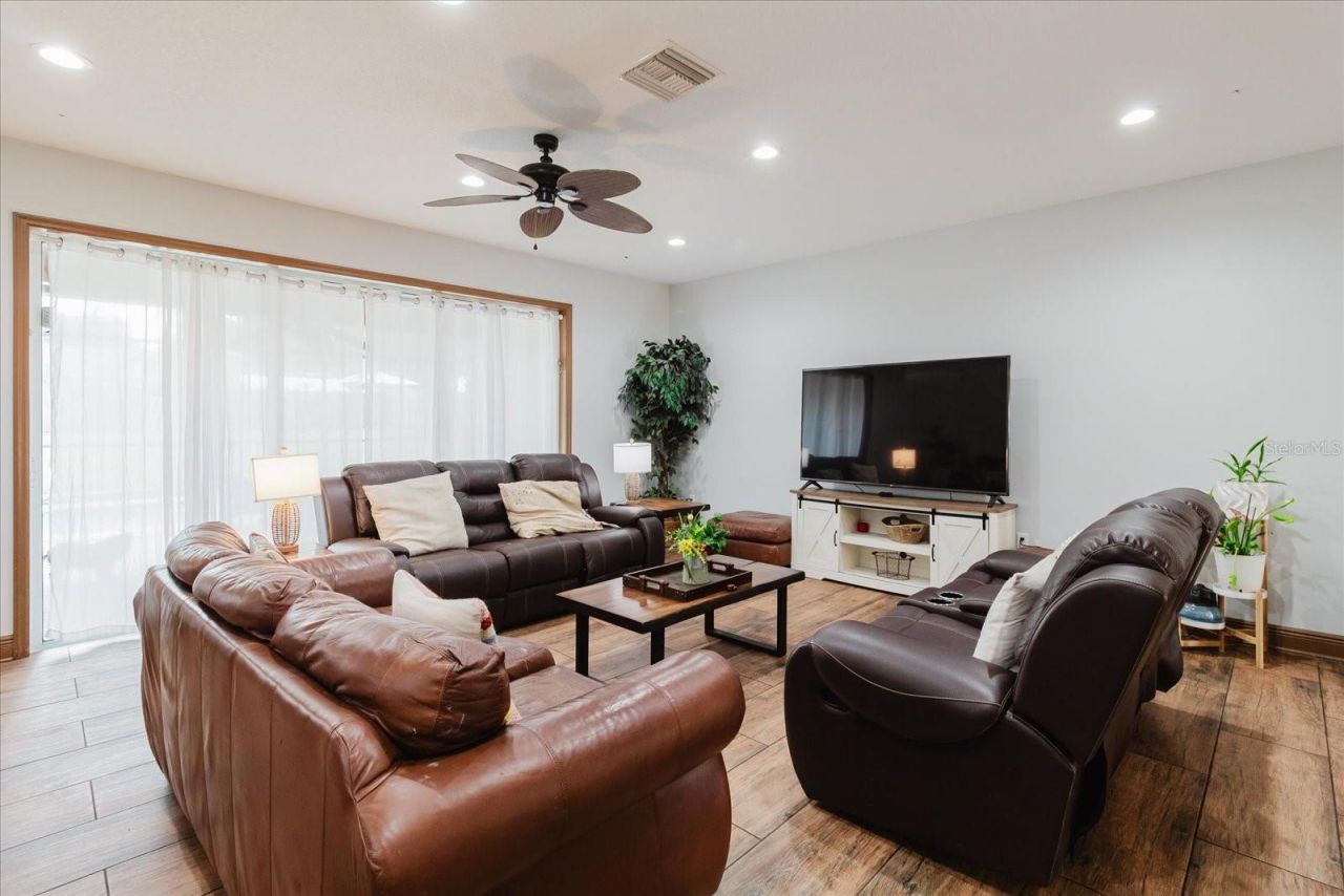 2603 Bismark Drive, Valrico, FL 33596 Photo