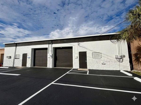 4055 7TH TERRACE , ST PETERSBURG, FL 33711