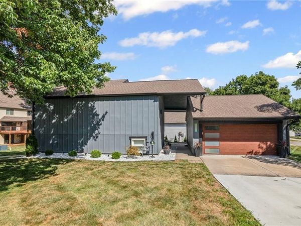 8307 N Chatham Avenue, Kansas City, MO 64151