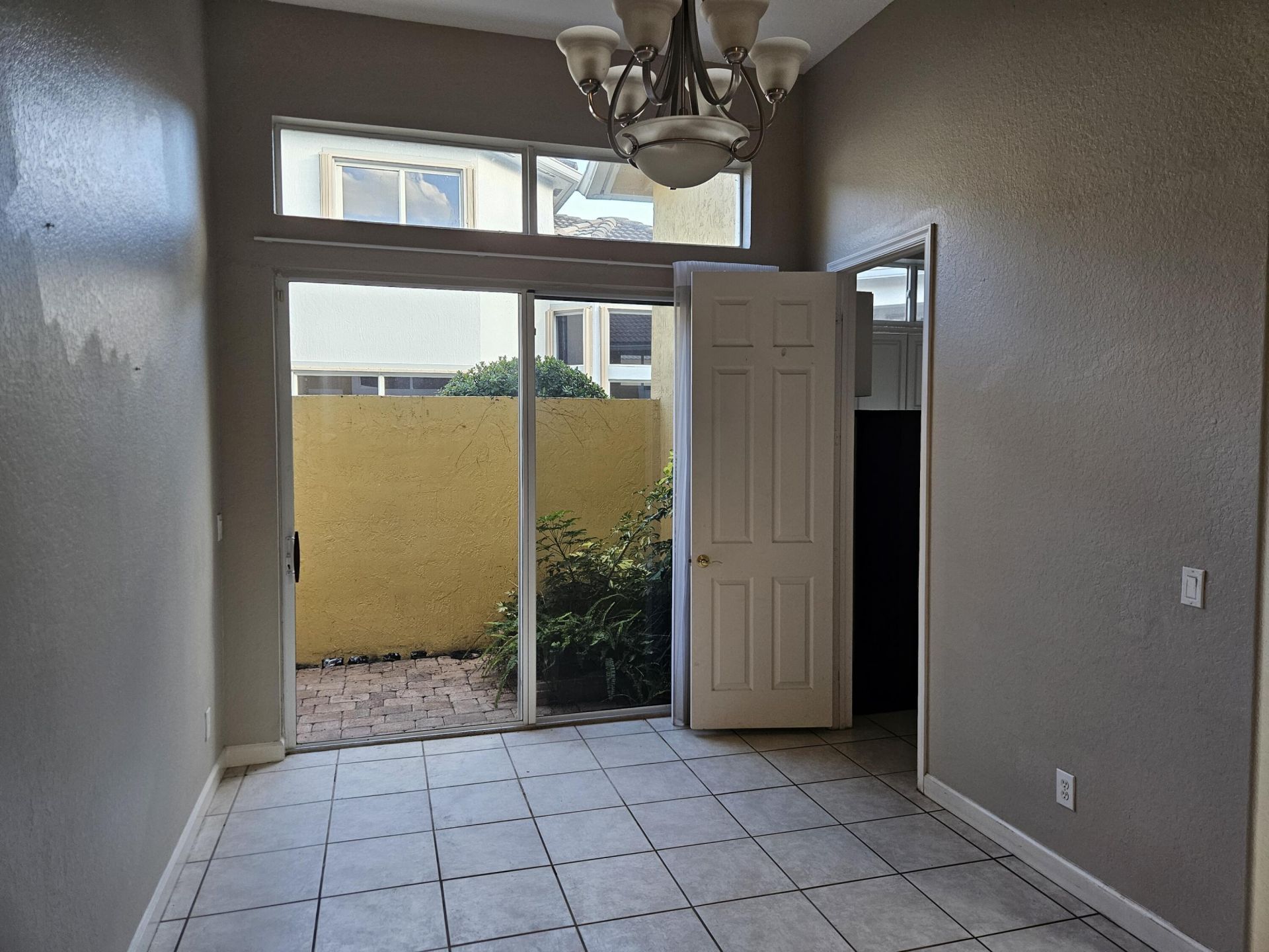 5842 NW 123rd Avenue, Coral Springs, FL 33076 Photo