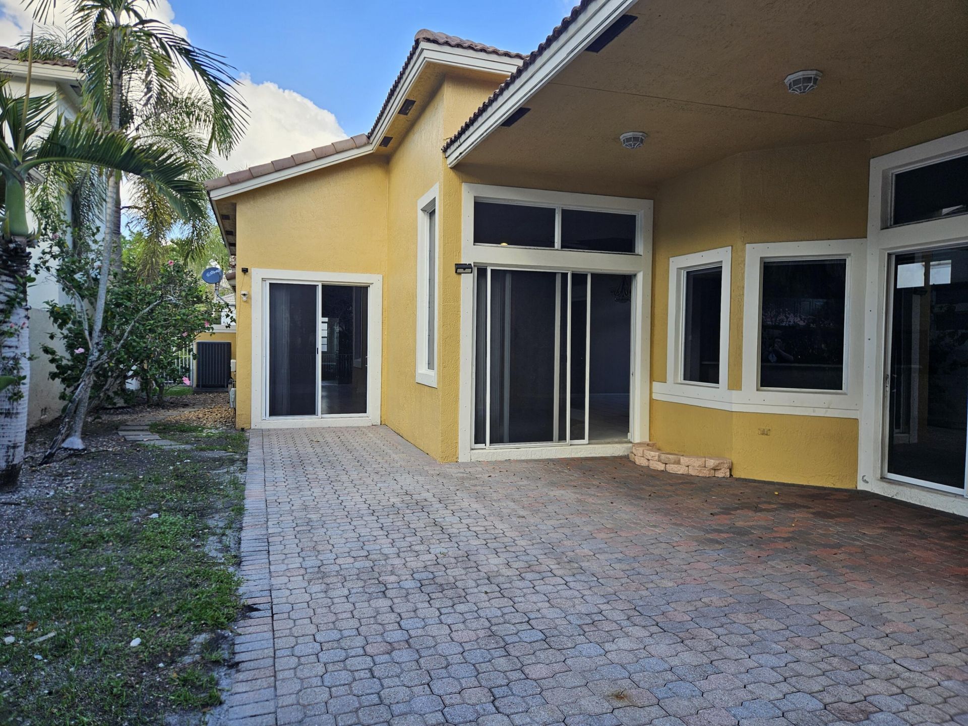 5842 NW 123rd Avenue, Coral Springs, FL 33076 Photo
