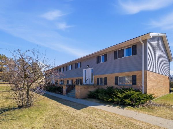 717 Maple St, Palmyra, WI 53156