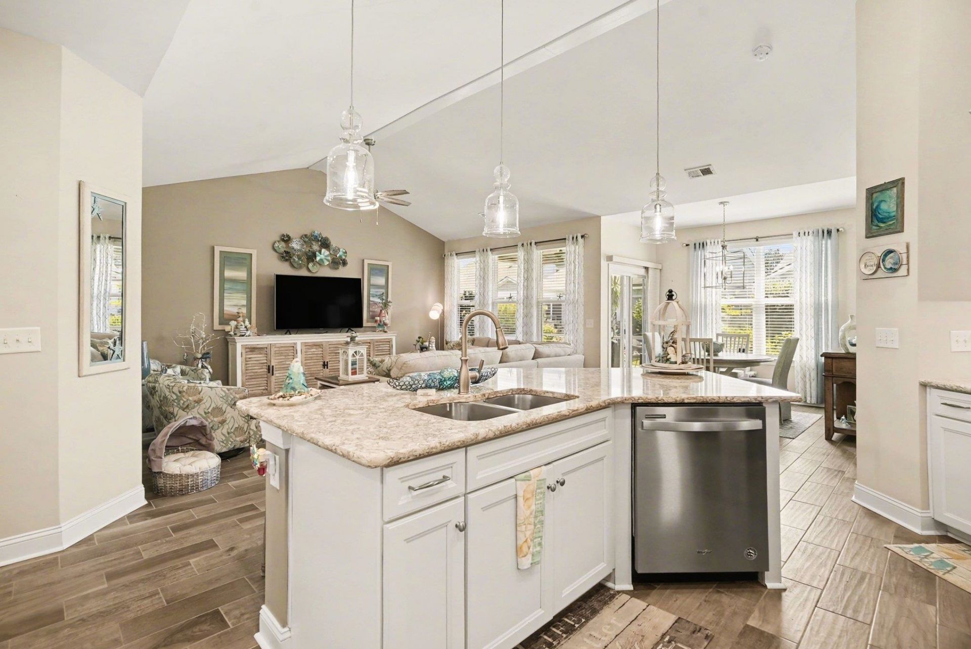 915 Culbertson Ave. Photo 13