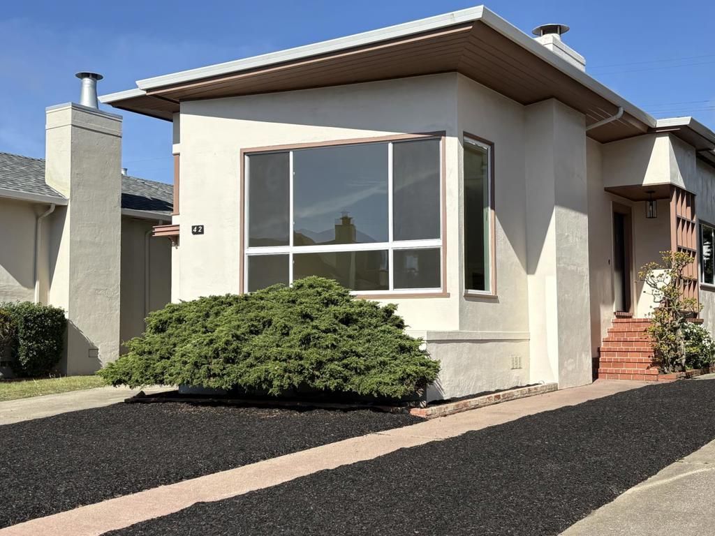 42 Lake Forest Drive, Daly City, CA 94015 Main Photo
