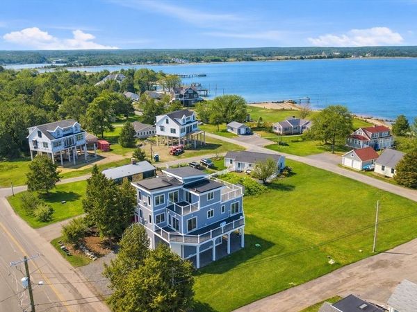 1 Starboard Way, Mattapoisett, MA 02739