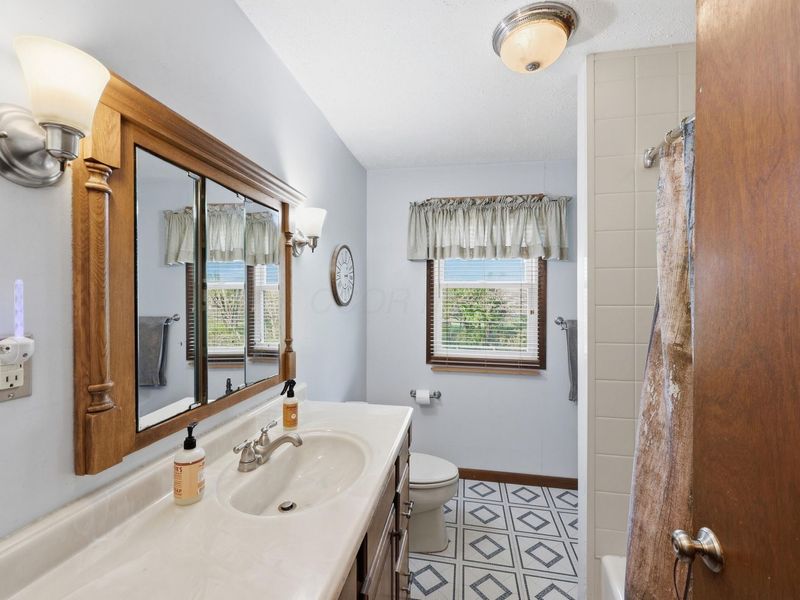 303 Summit Street, Pleasantville, OH 43148 Photo 18