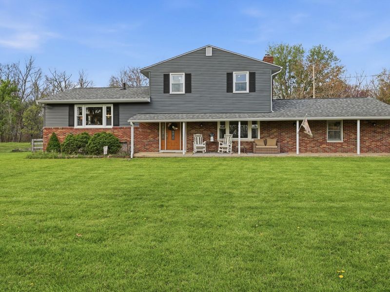 303 Summit Street, Pleasantville, OH 43148 Photo 2