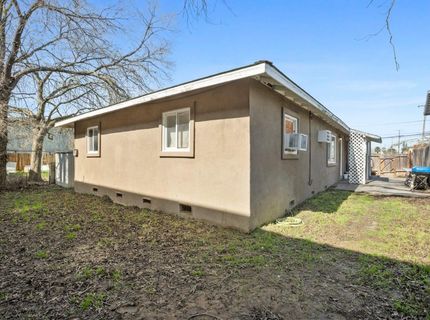 694-698 Eleanor Ave, Sacramento, CA 95815 Photo