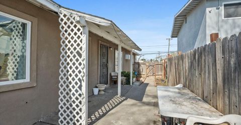 694-698 Eleanor Ave, Sacramento, CA 95815 Photo