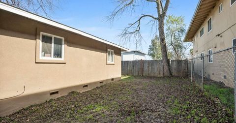 694-698 Eleanor Ave, Sacramento, CA 95815 Photo